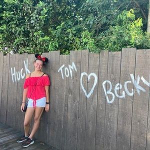 Meet your Posher, Clover